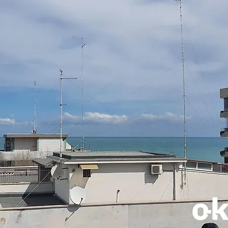 Beachfront 1br Terrace&parking Apartman *