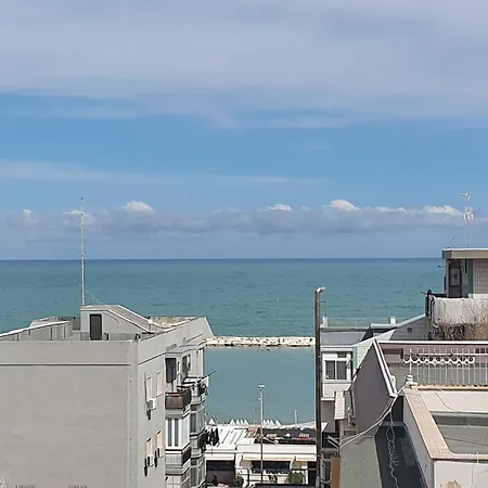 Beachfront 1br Terrace&parking *